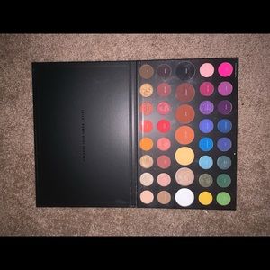 ✨ JAMES CHARLES x MORPHE PALETTE